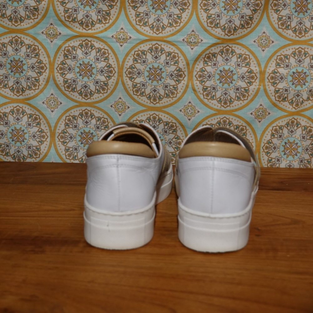 THE FLEXX White Leather Sneakers with Tan Elastic Crossing Bands, size 38 - Picture 4 of 8